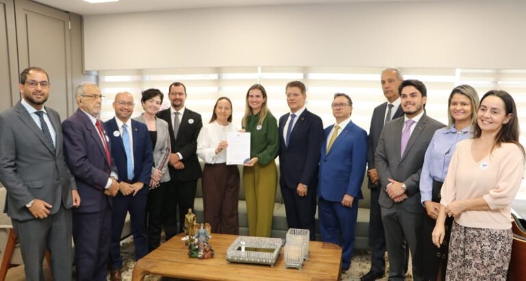 TJTO recebe lista sêxtupla da OAB-TO para vaga do Quinto Constitucional