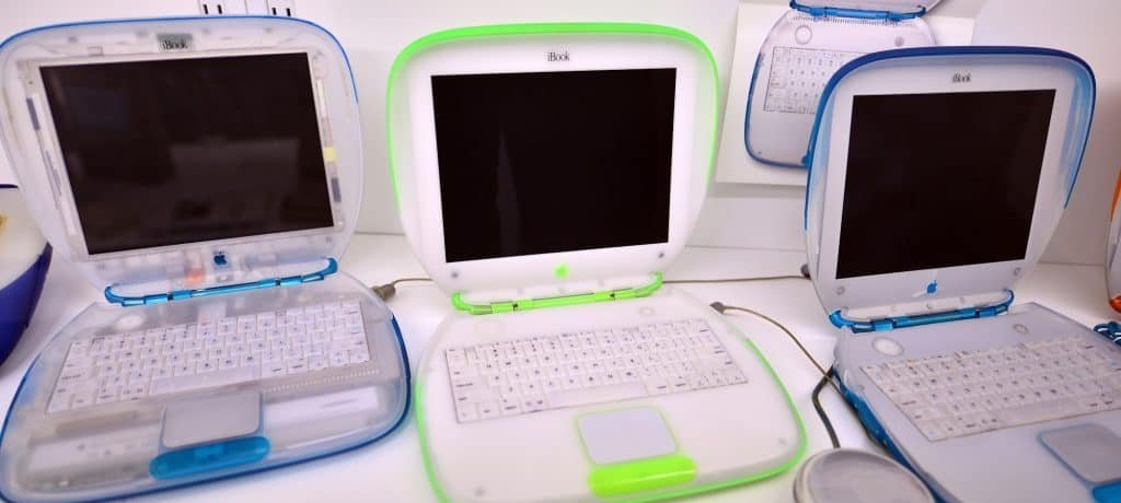 Apple prepara MacBook de baixo custo com múltiplas cores para março, diz Bloomberg - Imagem do artigo original