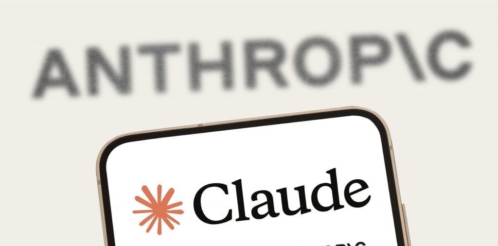 Amazon segue oferecendo Claude na AWS, exceto para contratos com o Departamento de Defesa - Imagem do artigo original