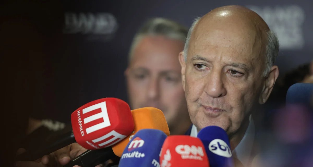 TRE-DF concede sete dias para José Roberto Arruda responder a pedido de impugnação - Imagem do artigo